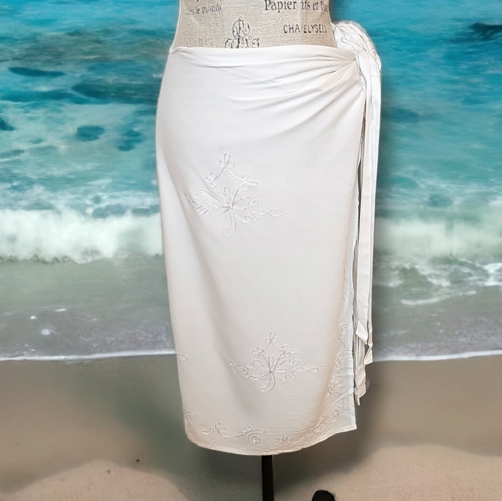 Elegant White Embroidered Swim Coverup